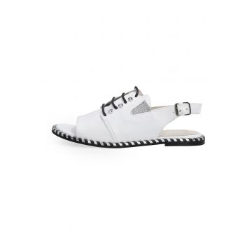 Pantofi slingback cu varf decupat