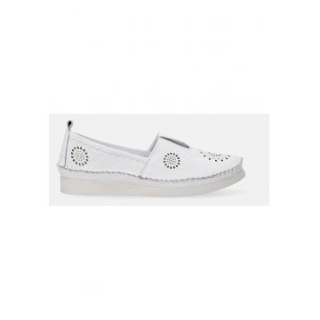 Pantofi slip-on din piele cu model floral