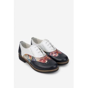 Pantofi dama albi cu bleumarin din piele cu detalii florale