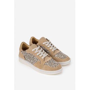 Pantofi dama  bej din piele intoarsa cu detalii animal print