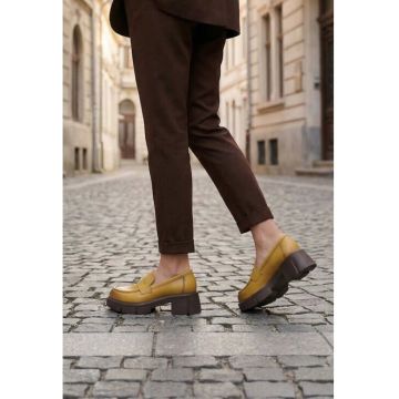 Pantofi dama  din piele naturala galben mustar