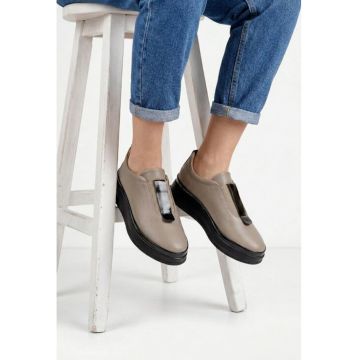 Pantofi dama taupe cu negru din piele naturaladwqfwq - Maro taupe