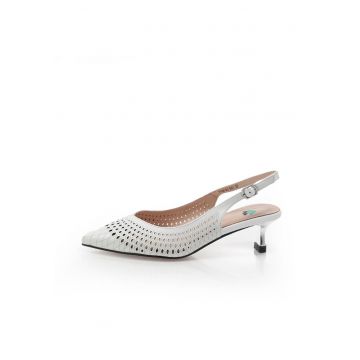 Pantofi din piele cu aspect perforat si toc kitten - Alb