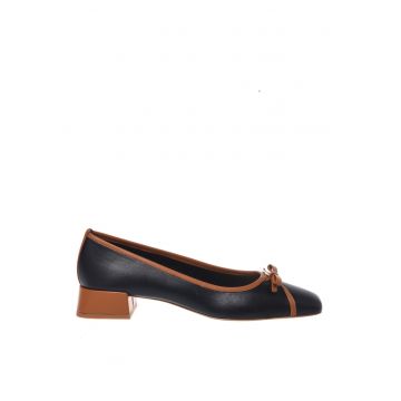 Pantofi din piele cu varf patrat - Negru
