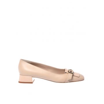 Pantofi din piele cu varf patrat si toc kitten - Crem