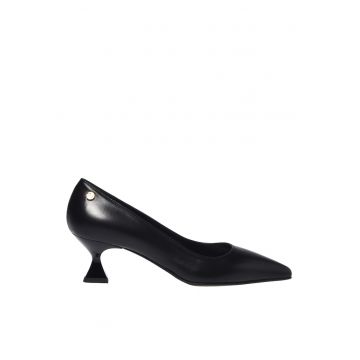 Pantofi din piele cu varf ascutit - Negru
