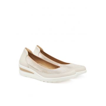 Pantofi dama -  tocul pana - bej - textil